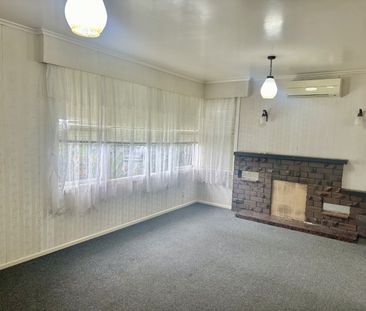 4 bedroom, 1 bathroom home on an a corner site in Te Aroha opposite... - Photo 1