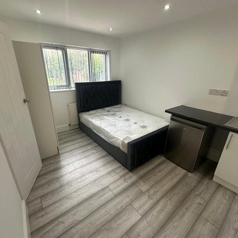 1 bedroom detached house to rent - Photo 1