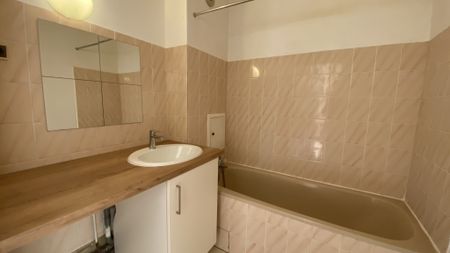 Location Appartement 2 pièces 47m² STRASBOURG 67000 - Photo 3