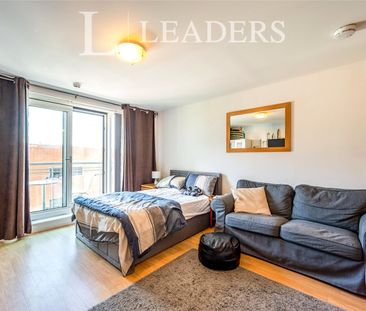 apartment to rent The Roundhouse, Gunwharf Quays, Portsmouth, PO1 - Photo 5