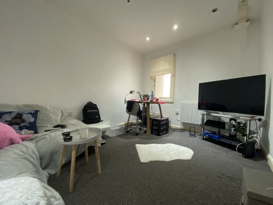 Adamsdown Church, Adamsdown - Photo 1