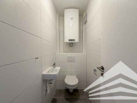 Neu sanierte 3 Zimmerwohnung mit Küche in bester Innenstadtlage - Nähe Landstraße - Photo 5