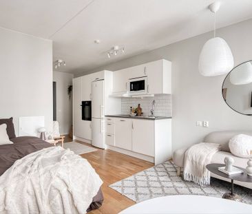 Diktarvägen 7, Huvudsta - Photo 2