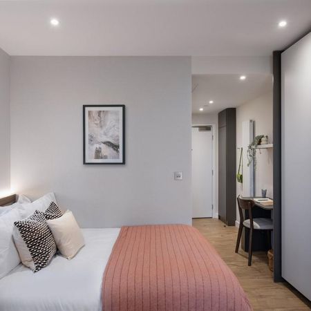 Studio to rent - Photo 3