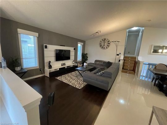 For Lease - 91 Loggers Grove, London East, Ontario - Photo 1