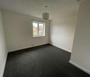 Hayling Drive, Luton, LU2 - Photo 2