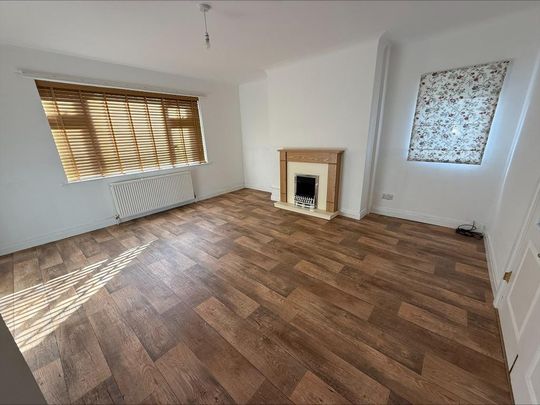 4 bedroom detached house to rent - Photo 1