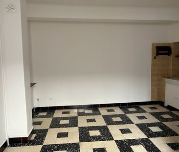 Location Maison 2 pièces 53m² LE VAL 83143 - Photo 6