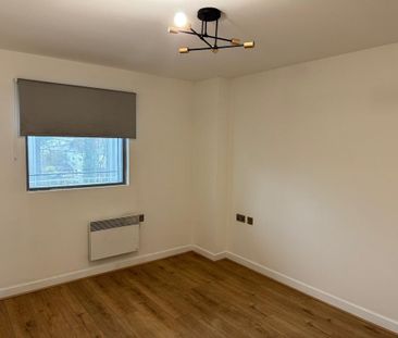 2 bedroom property to rent - Photo 3