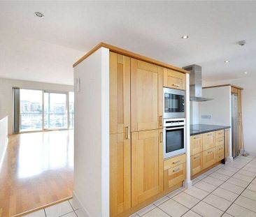 A unique four bedroom townhouse with direct views across the Marina... - Photo 6