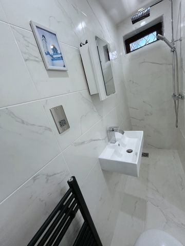 Studio Flat, Kennard Road, E15 - Photo 5