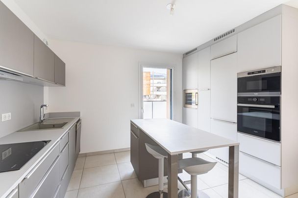 Location Appartement 5 pièces 116m² ANNECY LE VIEUX 74940 - Photo 1