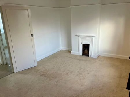 3 Bedroom House To Rent - Photo 4