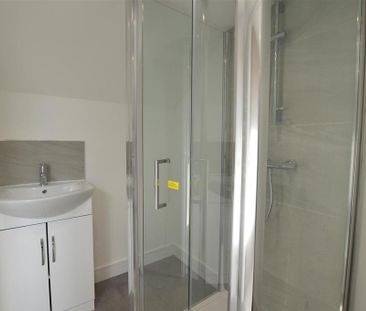 3 bedroom maisonette to rent - Photo 2