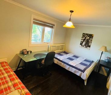 For Lease - 145 Steeles Avenue, Toronto, Ontario - Photo 1