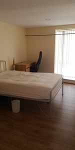 Queens Road (1 bed) - Photo 3