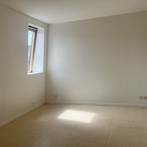 Location Appartement 2 pièces 47 m² La Châtre - Photo 1