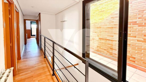Luxury Apartment for rent in Majadahonda, Autonomous Region of Madrid - Photo 1