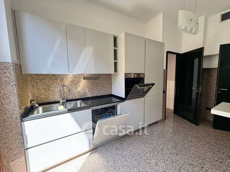 Appartamento in Affitto in Via Sant'Orsola 10 a Milano - Foto 2