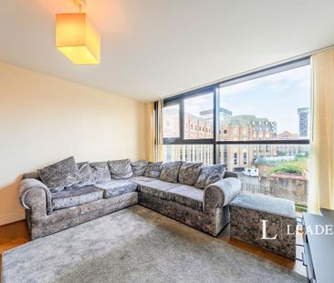 2 bedroom flat to rent - Photo 5