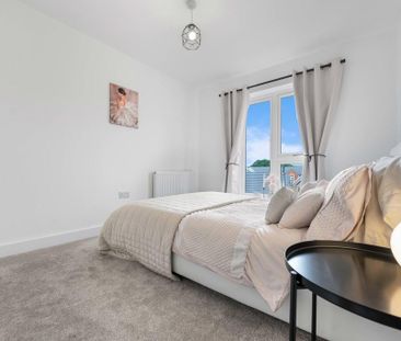 3 bedroom semi-detached house to rent - Photo 5