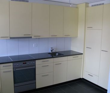 Wohnung mit grossem Balkon und eigenem ökologischen Strom - Photo 3