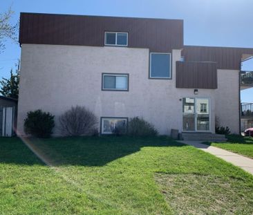 203 5903 55 Avenue - Photo 1