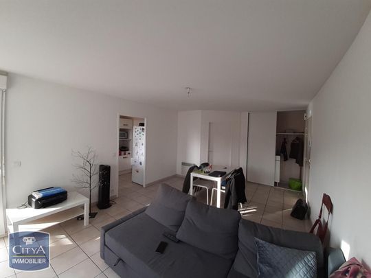 Location Appartement 3 pièces 61m² HENIN BEAUMONT 62110 - Photo 1