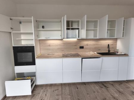 Pronájem bytu 2+kk 42 m², Bolzanova, Brno - Fotografie 2