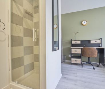 LEPAGNOL Roommate 4 Bedrooms at Reims - Photo 6