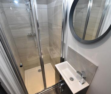 1 bedroom in a house share to rent - Photo 6