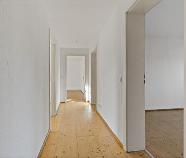 Attraktive Dachgeschosswohnung mit Einbauküche in der nördlichen In... - Photo 2