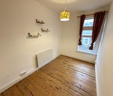 2 bedroom maisonette to rent - Photo 3