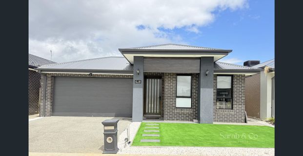 Modern 4-Bedroom Home in Mount Duneed...!!! - Photo 1