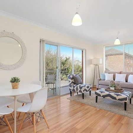 4/16 Wyadra Avenue, Freshwater NSW 2096 - Apartment For Rent | Domain - Photo 4