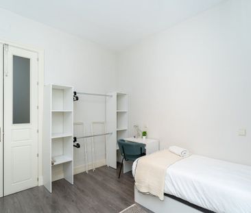 Calle de Blasco de Garay, Madrid, Community of Madrid 28015 - Photo 4