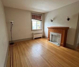 close to UBC 2 bedroom in Kerrisdale for rent - Photo 3