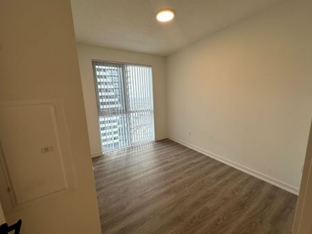 For Lease - 8 Interchange Way Unit# 4612, Vaughan, Ontario - Photo 4