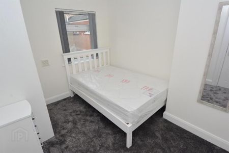 111 Donnybrook Street, Belfast, BT9 7DE - Photo 2