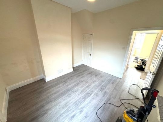 Weston Grove Road, Woolston - Photo 1