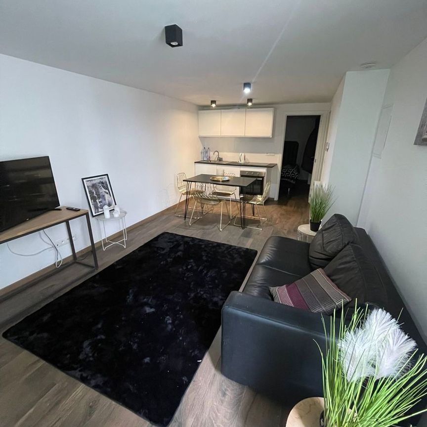 Trendy bemeubeld appartement te huur - Photo 1