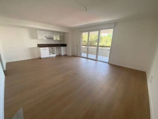 Appartement 4 pièces - - Photo 1