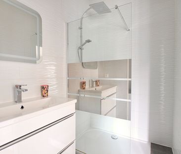 STUDIO MEUBLÉ - MIONS - 600  CC, - Photo 3