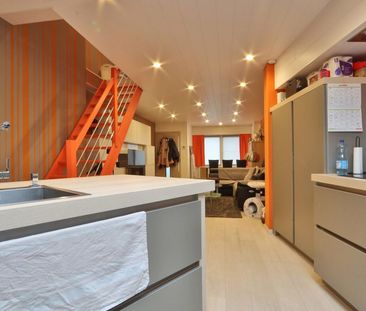 Gezellige woning met 2 slaapkamers, koer en autostplts op centrale ... - Photo 5