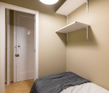 Carrer dAragó, Barcelona, Catalonia 08011 - Photo 6