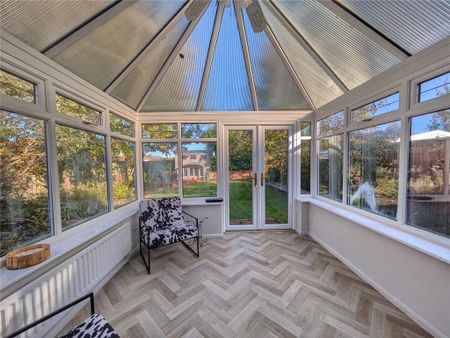 3 bedroom semi-detached house to rent - Photo 2