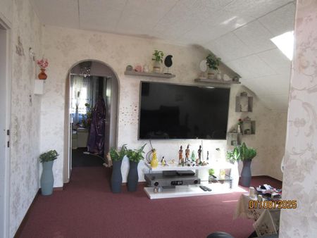 4040 Urfahr, Leonfeldnerstr.283: Einfache 4 Zimmerwohnung, 81m2 WNFL, ablösefreie Küche, Balkon, DG, 2.Stock - Foto 3