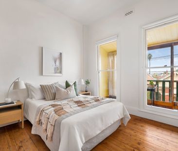 Available Furnished from the 23rd of October - Photo 5
