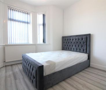10 bedroom house share to rent - Photo 1