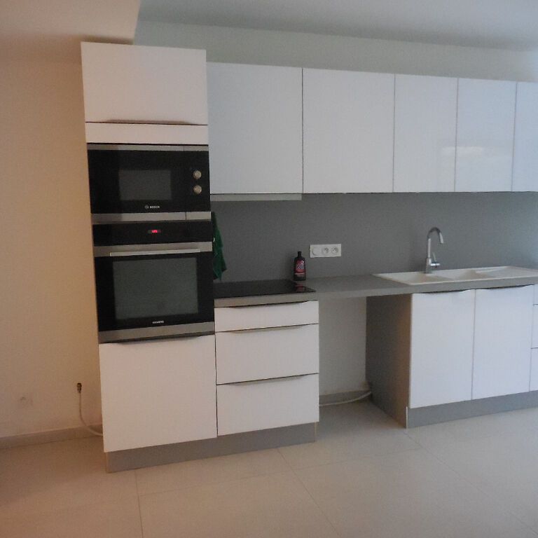 Appartement 3 pièces 62m2 MARSEILLE 12EME 1 242 euros - Photo 1